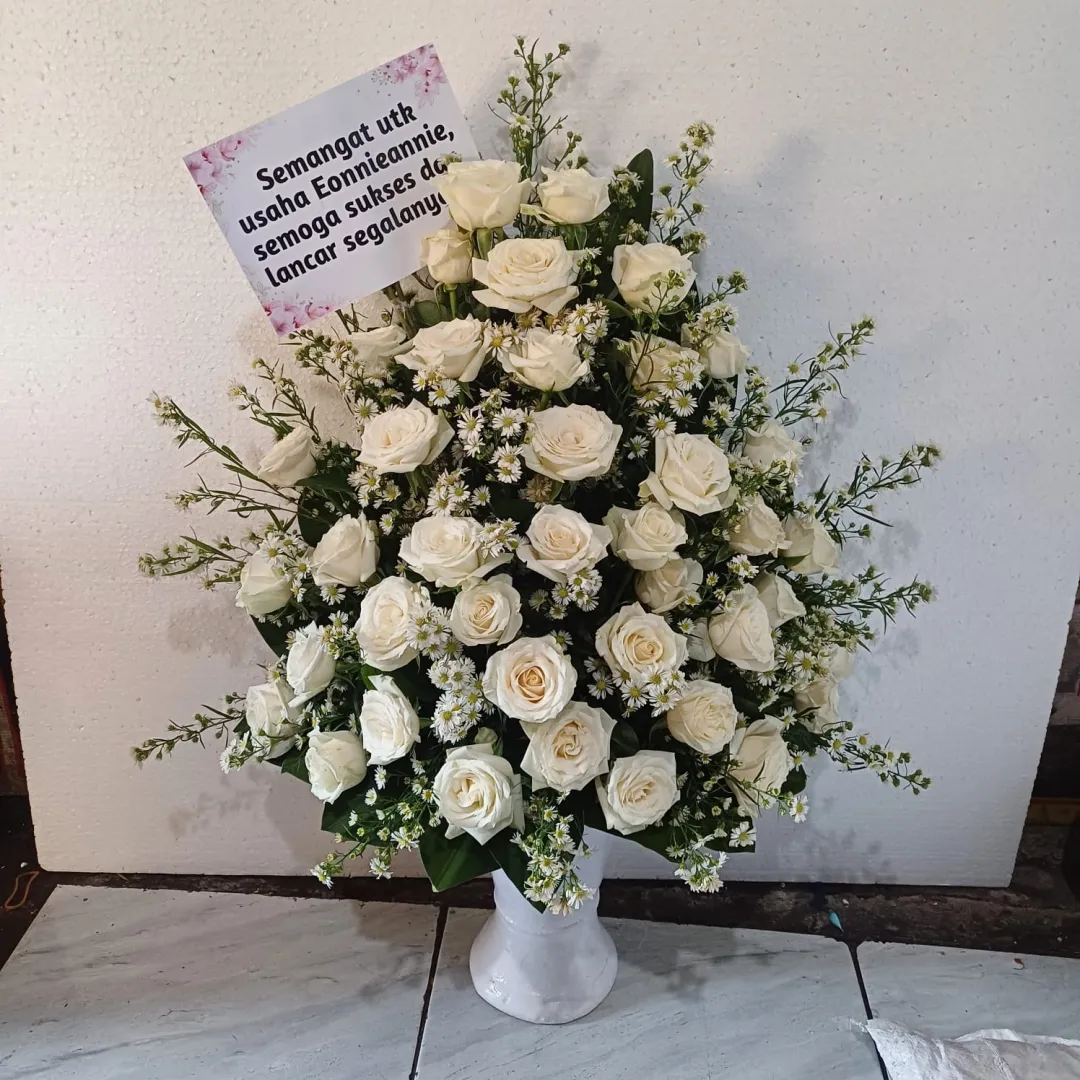 Rangkaian Bunga Meja 2